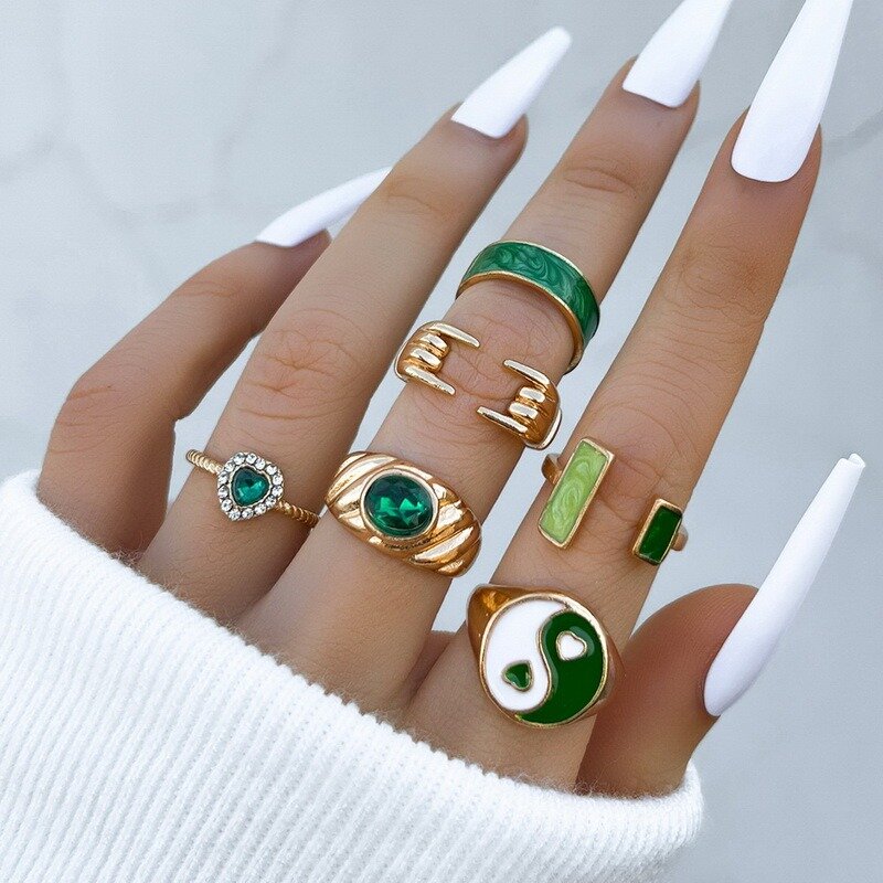 Conjunto de anillos de corazón de oro para mujer, cadena geométrica hueca, anillos de nudillos cruzados, creativos, bonitos anillos abiertos de pareja rosa y verde