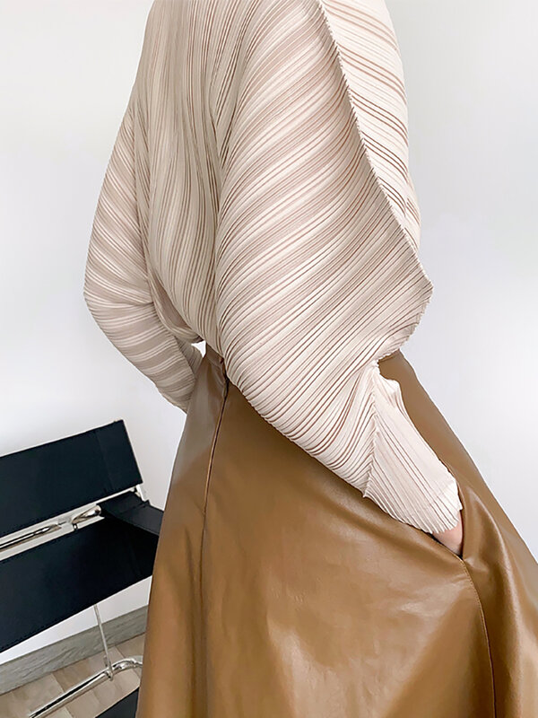 Miyake-バットウィングスリーブのプリーツブラウス,シンプルなVネックカーディガン,新しい春のファッション,コレクション2023