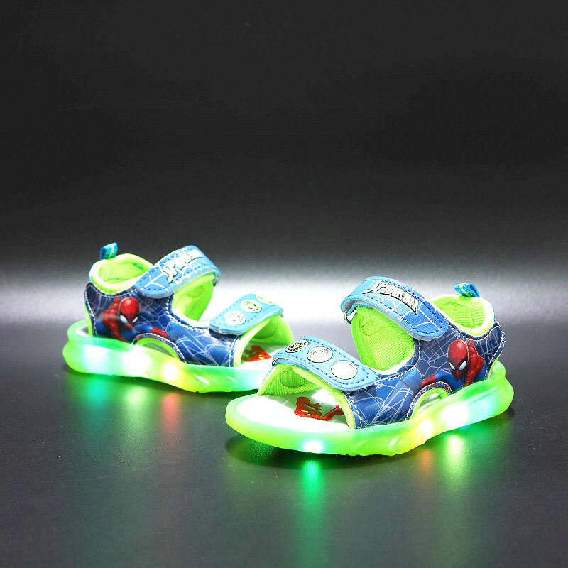 Disney Spiderman Sepatu LED Sneakers Anak Laki-laki Perempuan Boot Pantai Modis Sepatu Anak LED Bercahaya Sandal Anak Berlampu