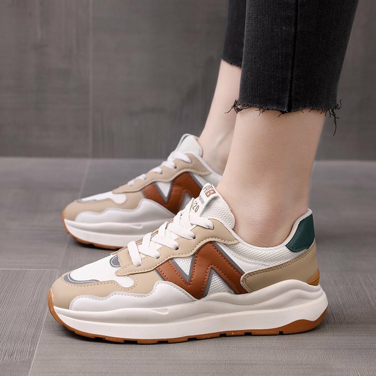 Fashion Women Breathable Sneakers Luxury Brand Sports Running Shoes 2022 New Girl Flats Tennis Shoes Walking Shoes Old Dad Shoes