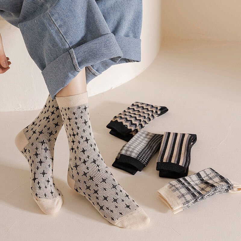 Herbst Winter Günstige Socken Für Lange Frauen Harajuku Reine Halb Warme Baumwolle Retro Kompression Knie Socke Großhandel Freies Verschiffen