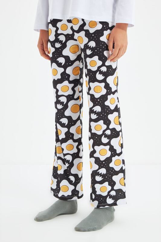 Trendyol Egg Printed Knitted Pajamas Set THMAW22PT0739