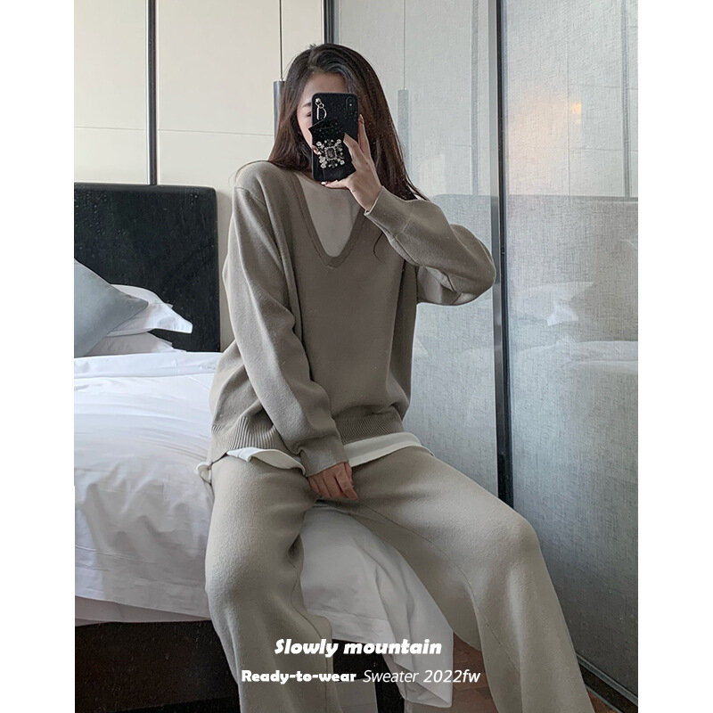 High Quality Autumn/Winter New Boarding Set 2.0~Cashmere Wool Knitted Top Floor Mop Pants Contrast Color Fake Two Piece Set