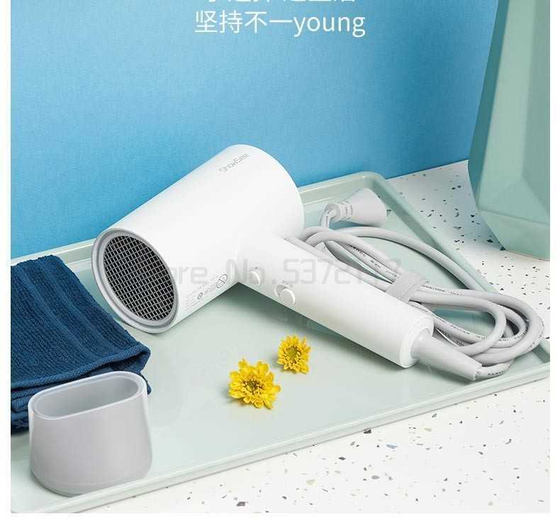 Negative Ion Simple and Foldable Small and Portable Large Air Volume 360° Rotating Hair Dryer
