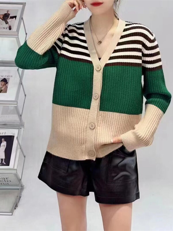 Kardigan dla kobiet swetry Korean Fashion 2022 jesienno-zimowa nowa prosta w paski sweter w szpic z długimi rękawami sweter rozpinany