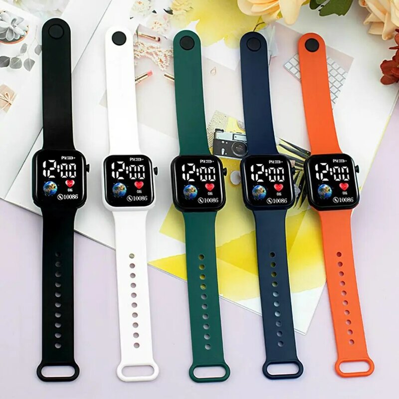 Jam tangan elektronik wanita, arloji silikon LED Digital portabel olahraga untuk pria/wanita