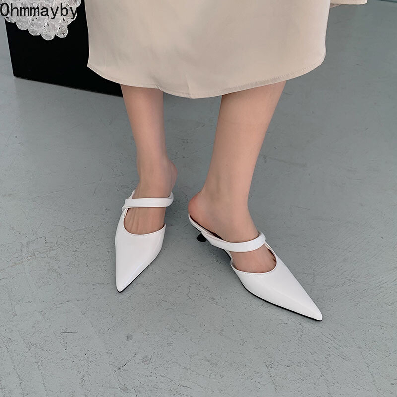 Женские дизайнерские шлепанцы на каблуке, элегантные слипоны на тонком каблуке с острым носком, Дамская обувь для подиума, 2022