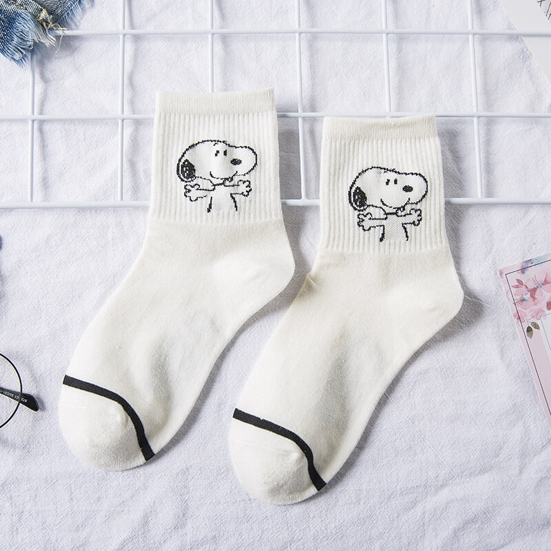 1 Pair Korean Style Snoopy Funny Women Socks Cartoon Animal Kawii Women Socks Cute Harajuku Cassual Cotton Girl Sock Size 35-41