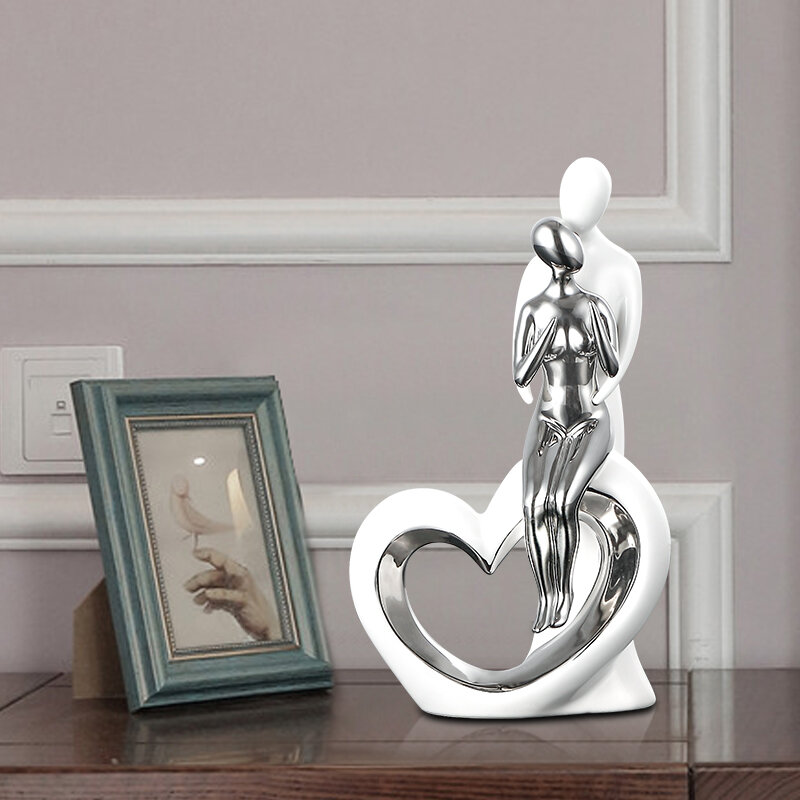 현대 세라믹 추상 커플 조각 낭만적 인 그림 동상 애인 입상 웨딩 룸 장식 여자 친구 결혼 선물