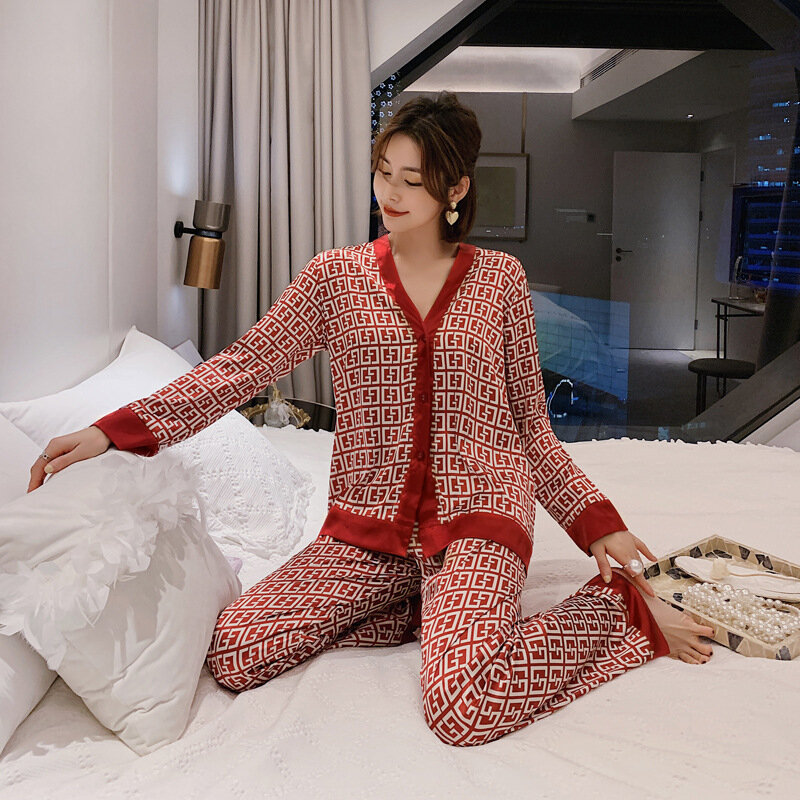 Пижамный комплект женский с V-образным вырезом, роскошная одежда для сна с надписью, шелковая Домашняя одежда, ночное белье большого размера...