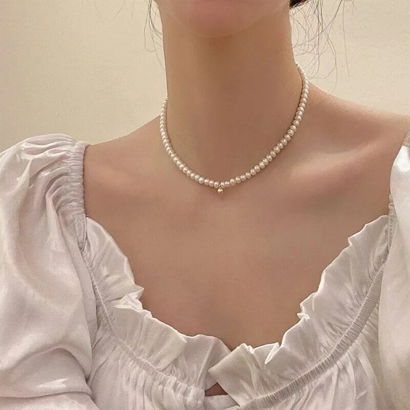 Kalung Mutiara Ins Wanita Dikontrak Murni dan Segar Kacang Emas Kecil Liontin Rantai Chocker Tulang Selangka Perhiasan Elegan Perancis