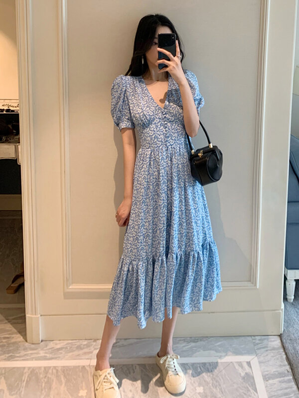Vestido de gasa de estilo francés para mujer, falda de cintura alta con estampado Floral y cuello en V, novedad de verano, 2022