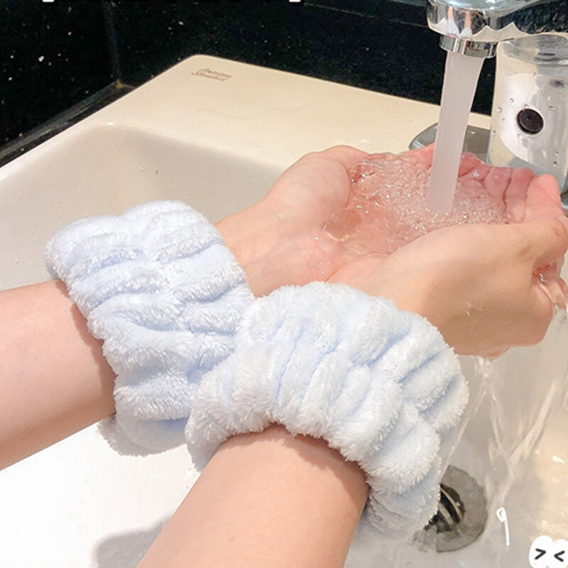 1คู่สายรัดข้อมือสำหรับซักผ้านุ่ม Flannel สายรัดข้อมือ Reusable แต่งหน้าผ้าเช็ดตัวนาฬิกาข้อมือผ้าเช็ดตัวกำมะหยี่หญิงยืดหยุ่น Face Wash