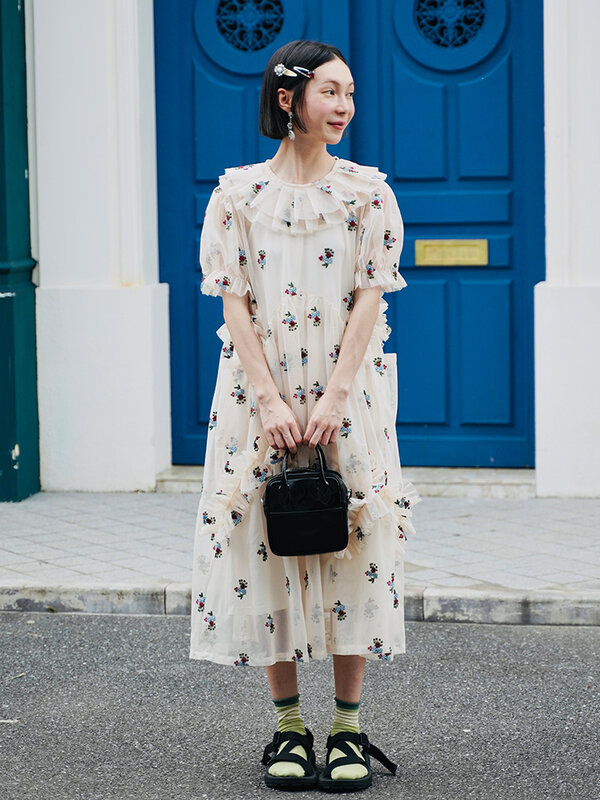 Imakokoni-거즈 드레스, 여성 자수 꽃 분위기 오리지널 인형 넥 중간 길이 스커트, 긴 소매 메쉬 드레스, 여름용