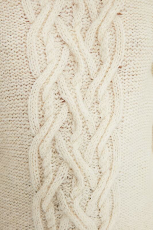 Maglione lavorato a maglia con colletto verticale Trendyol