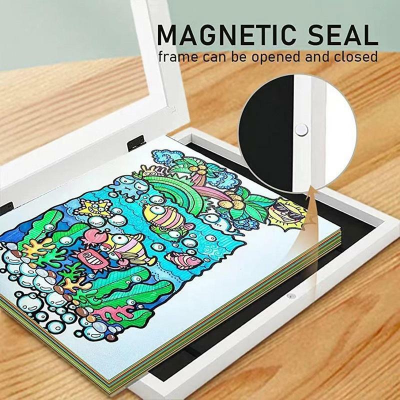 Bingkai Seni Bukaan Depan Proyek Bingkai Seni Anak-anak Kaca Antigores Bukaan Depan Magnetik untuk Menggambar Gambar Lukisan