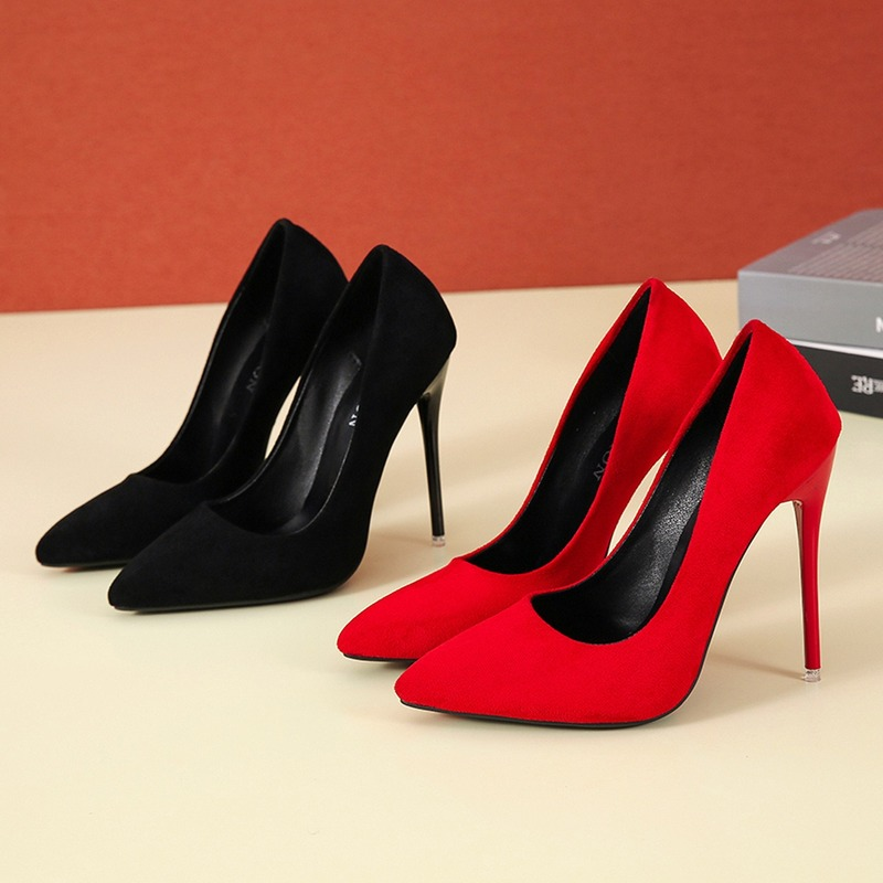 Chaussures à talons hauts pour femmes, simples, en daim, Sexy, pointues, assorties avec tout, noires, grande taille, automne 2022