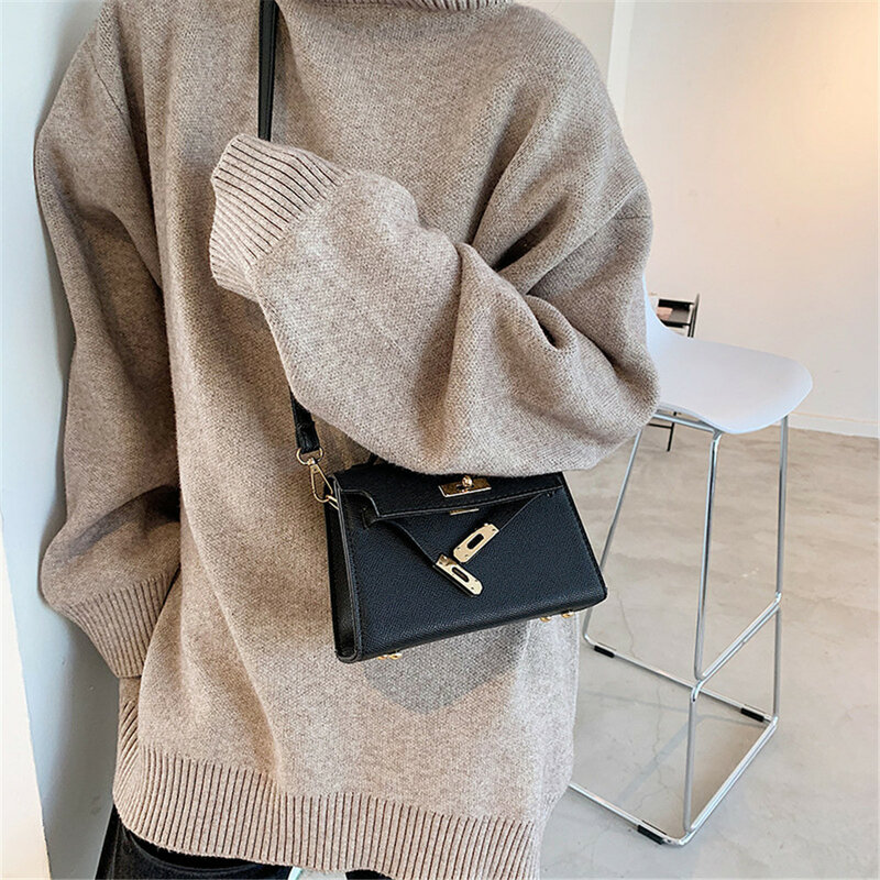 Simple Small Shoulder Bag Women's Bag 2022 Trend New Fashion Retro Handbag Mini Messenger Makeup Black Bag Ladies Crossbody Bags