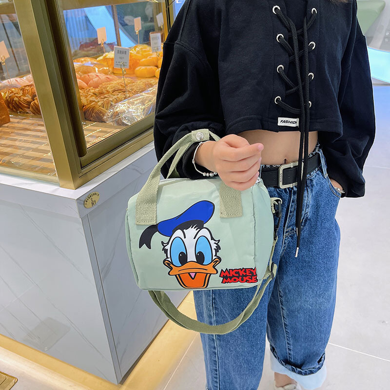 Disney's 2022 New Women's Shoulder Bag Fashion Cartoon Donald Duck Diagonal Bag Large-capacity Nylon Zipper Storage Cosmetic Bag