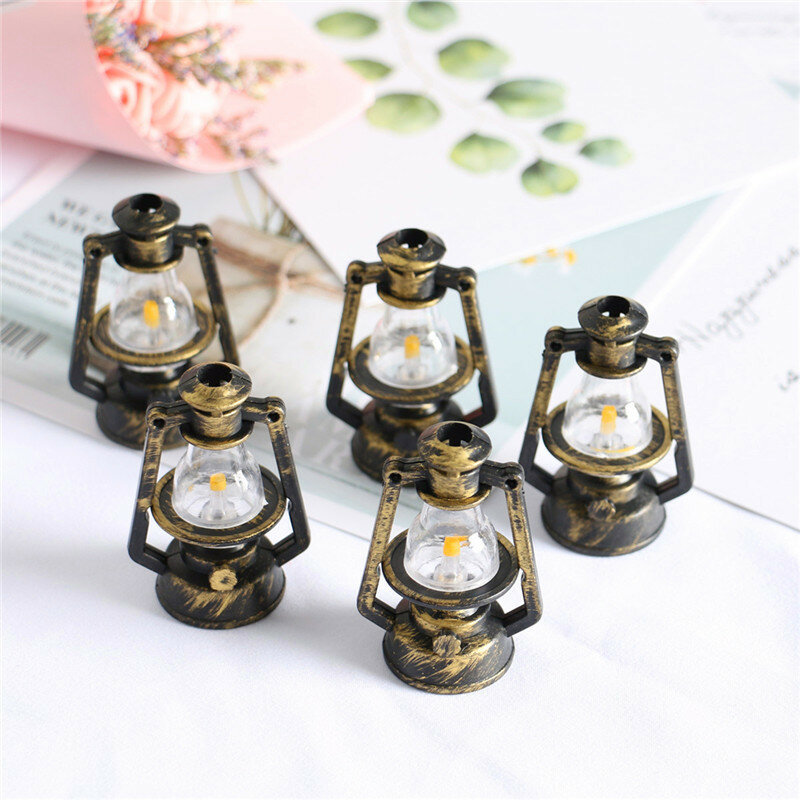 37x54mm Scale Mini Kerosene Lantern Doll House Decor Miniature Oil Lamp Ornaments Fairy Garden Accessories Home Decoration