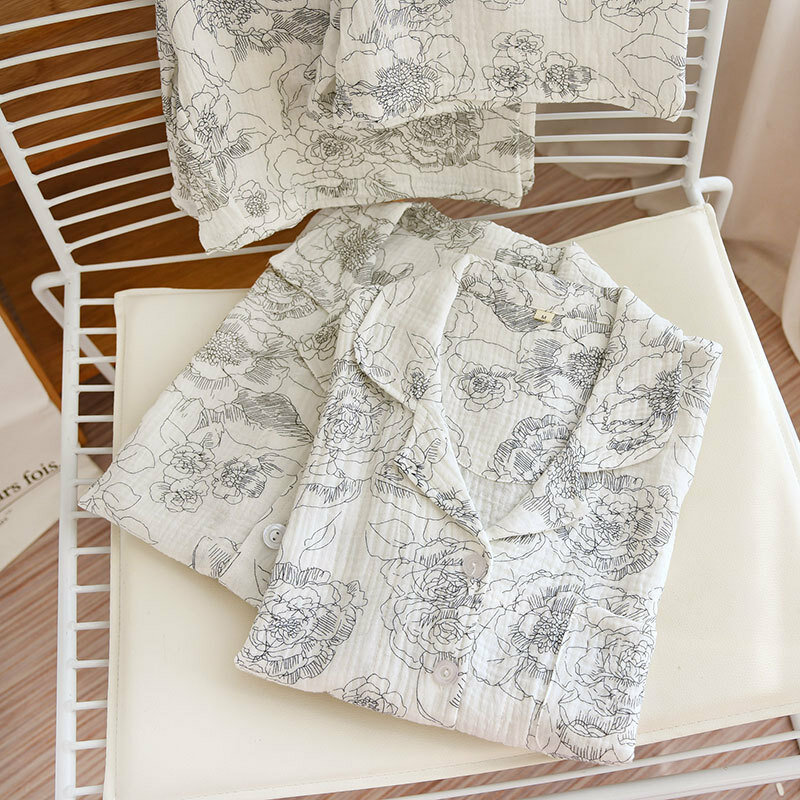 Летние Пижамные комплекты для пар с коротким рукавом, шорты, хлопковая одежда для сна из крепа, мужской домашний женский полубрючный костюм