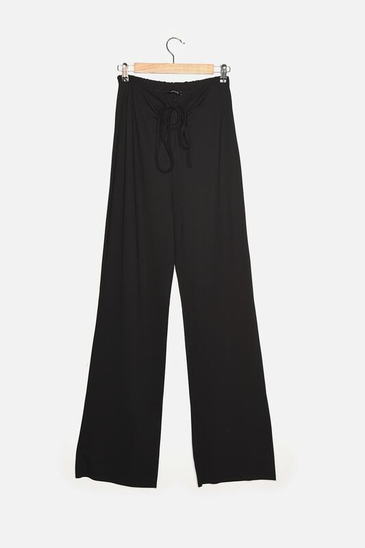 Trendyol Knit Bottom-Top Suit TWOAW22AU0136