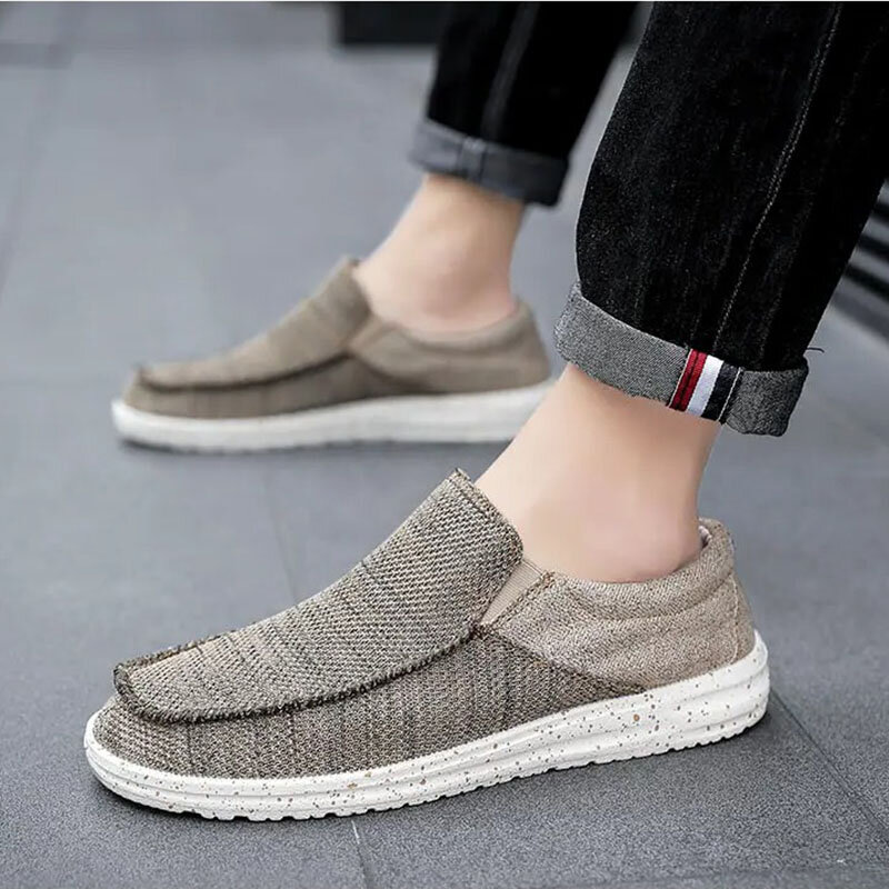 Men Casual Shoes Light Loafers Breathable Male Sneakers 2022 New Fashion Comfortable Outdoor Casual Man Footwear Men Shoes 39-48
