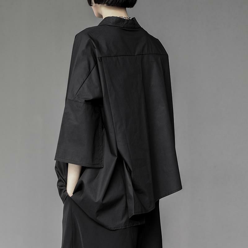 Camisa Negra holgada de manga corta para mujer, camisa de diseño Irregular de tres cuartos, Top de moda coreana, ropa de calle Retro