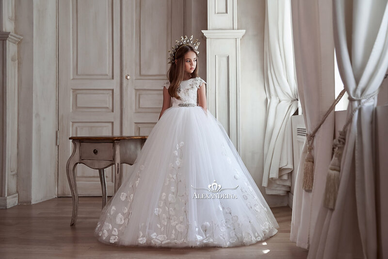 FATAPAESE Flower Girl Dresses Fluffy Skirt Decorated with Vertical Stripes of Delicate Lace with A Floral Pattern Wedding Even