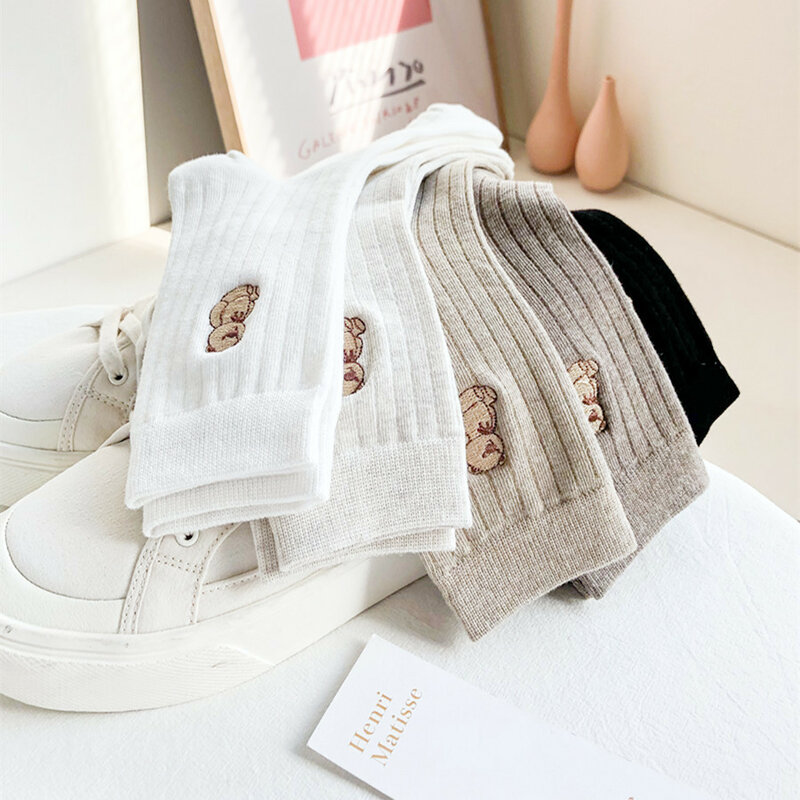 2022 New Autumn and Winter Cartoon Women's Breathable Cotton Socks Cute Embroidery Bear Lovely Animal Pattern Girl Sock
