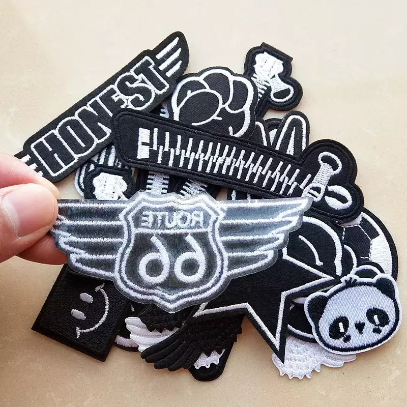 Black White Letters Patches Animal Zipper Embroidery Patches For Clothes Iron on Appliques Clothes Jeans Stickers Badges Patch