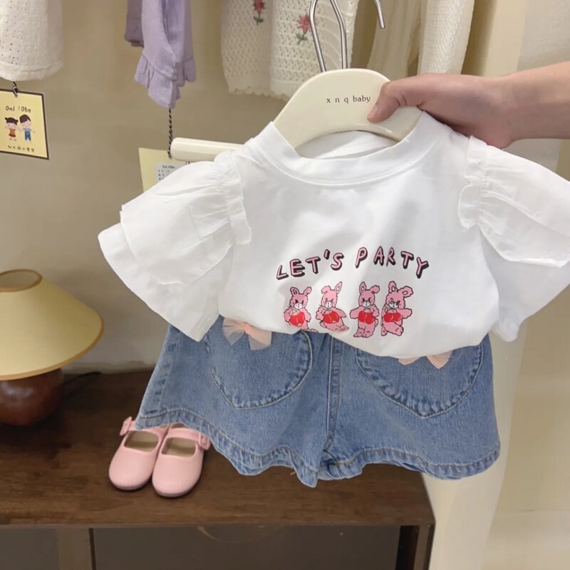 Zestaw ubrań dla dzieci lato dziewczęcy zestaw z krótkim rękawem niemowlęcy koreańska wersja moda dziecięca latający rękaw Top jeansowe szorty