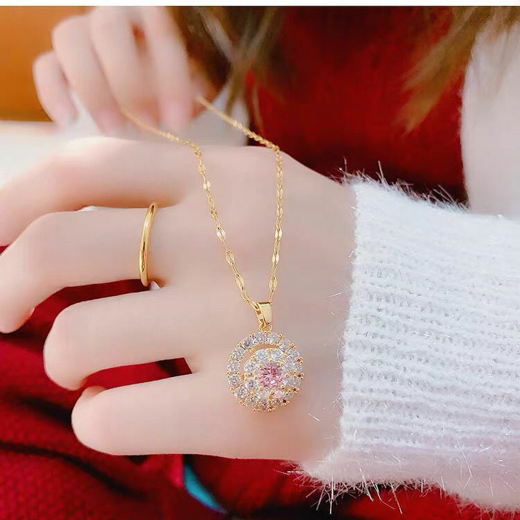 New Personality Rotatable Rotatable Necklace Women's Diamond-encrusted Copper Zircon Pendant Fashion Round Clavicle Chain