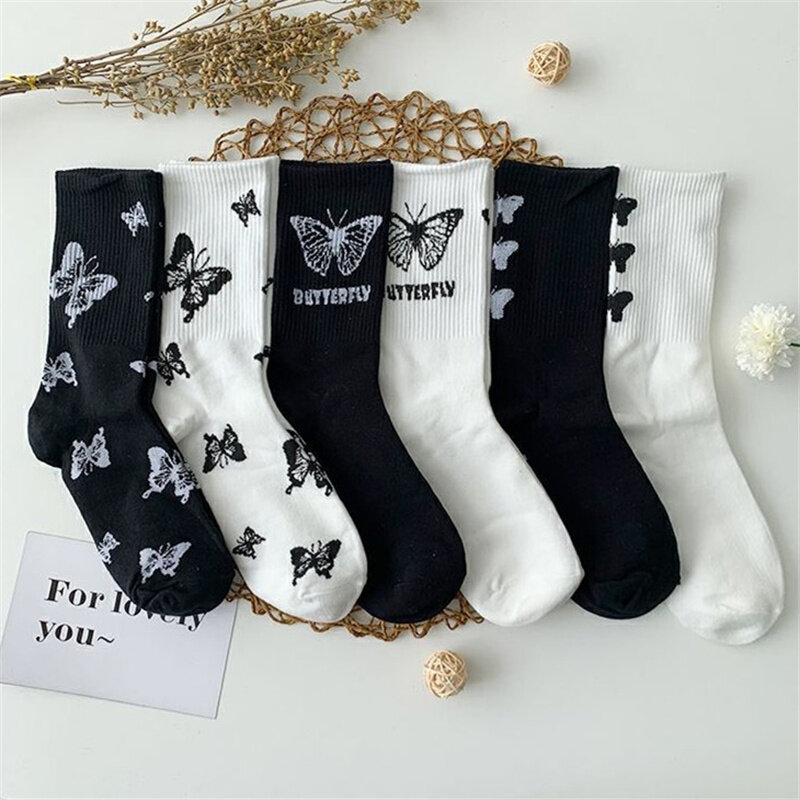 Calcetines largos Kawaii de algodón para Mujer, calzas transpirables con diseño de mariposa en blanco y negro, estilo Harajuku, para verano