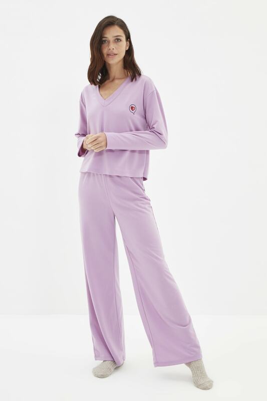 Trendyol bordado conjunto de pijama de malha thmaw22pt0731