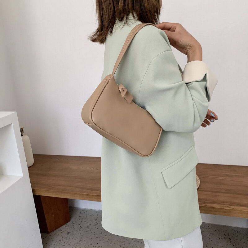 女性のための柔らかい合成皮革のバッグ,レトロな無地のバッグ,女性のための流行のデザインのショルダーバッグ