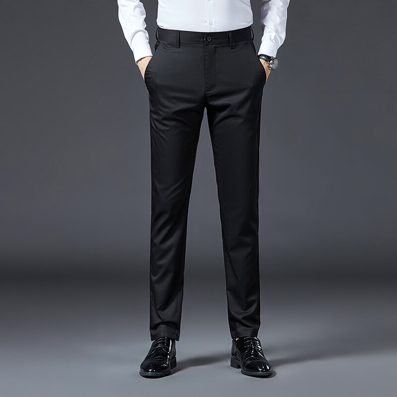 Celana Kasual Pria Musim Panas 2022 Mode Baru Ketat Semua Pencocokan Slim Fit Celana Bernapas Ringan Bebas Setrika