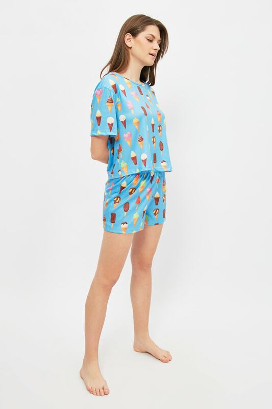 Trendyol Printed Knitted Pajamas Set THMSS21PT1076