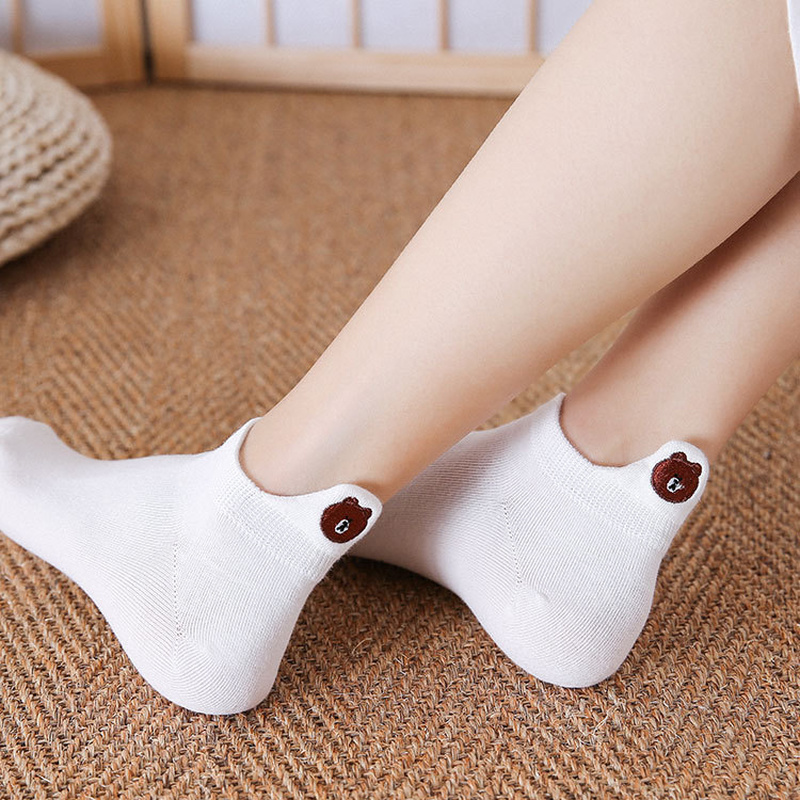 5 paires de chaussettes invisibles de style coréen pour femmes, chaussettes invisibles de couleur unie avec dessin animé d'ours mignon