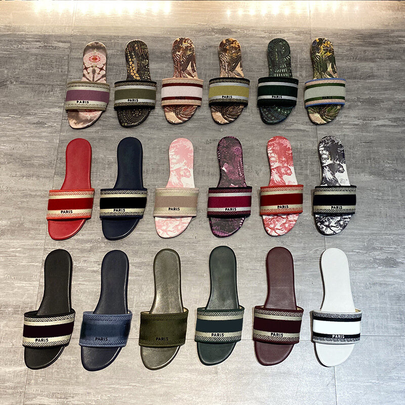 Sandales de luxe pour femmes, pantoufles de styliste, lettres Harajuku brodées, tongs pour la maison, 2022