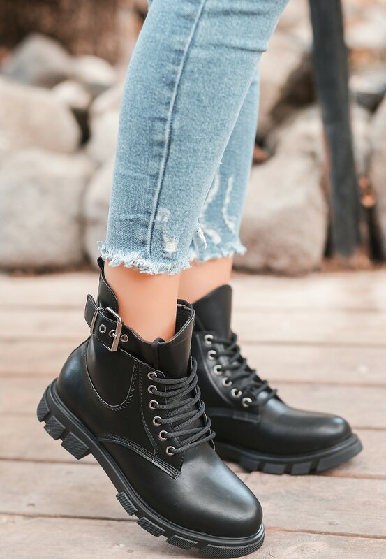 Женские Ботинки на каблуке, черного цвета