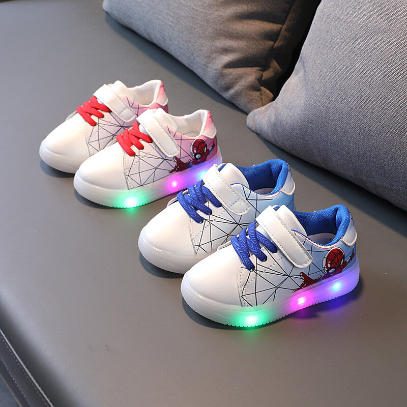 ديزني سبايدرمان أحذية رياضية جديدة للأطفال الكرتون ضوء طفل أطفال أحذية الأطفال LED مضيئة أحذية طفل رضيع الصنادل الأحذية