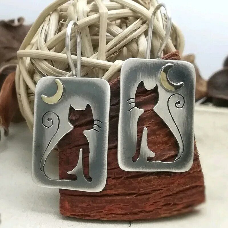 Vintage retângulo de metal mão esculpida oco gato brincos boho senhoras simples lua padrão bonito gato pingente brincos