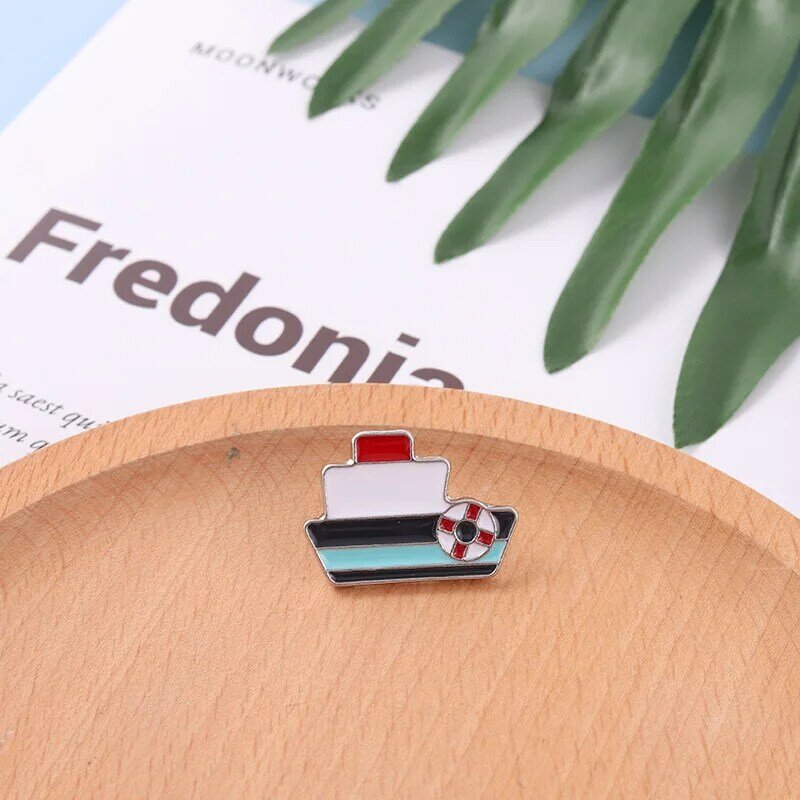Japanese Lovely Alloy Personality Trend Cruise Fashionable Creative Cartoon Brooch Lovely Enamel Badge Clothing Accessories