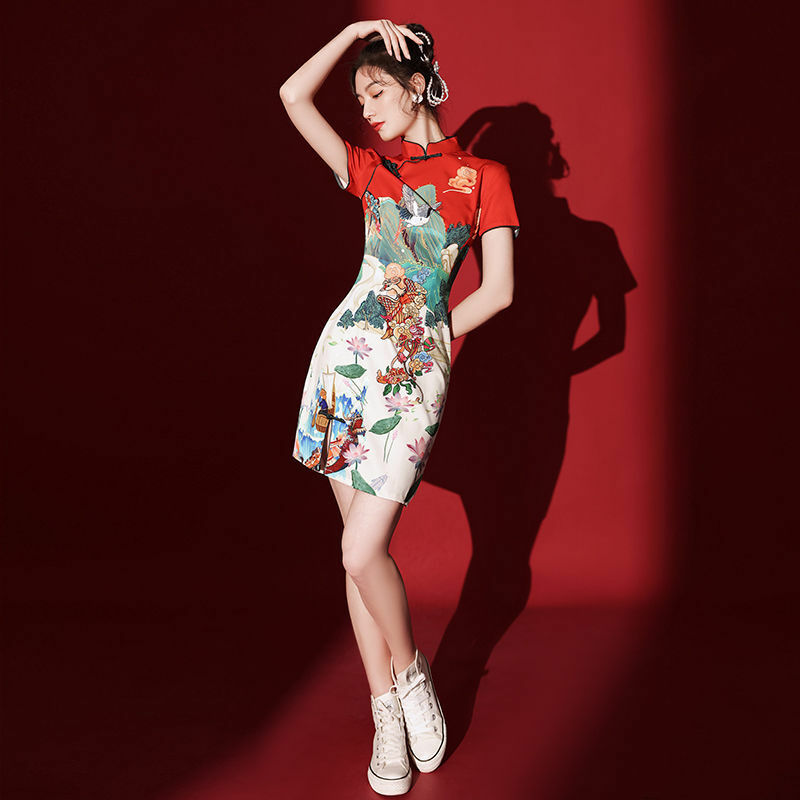 Cheongsam 2022 새로운 여름 그물 인기있는 국가 패션 복고풍 향상된 소녀 패션 젊은 드레스