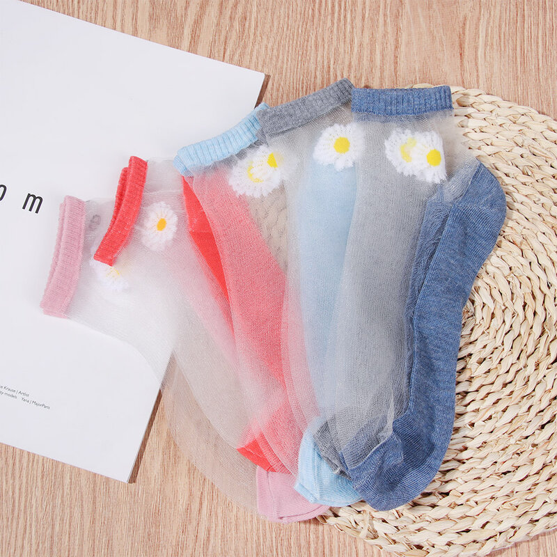 Women Ultrathin Breathable Lace Transparent Daisy Embroidery Ankle Socks Short Socks