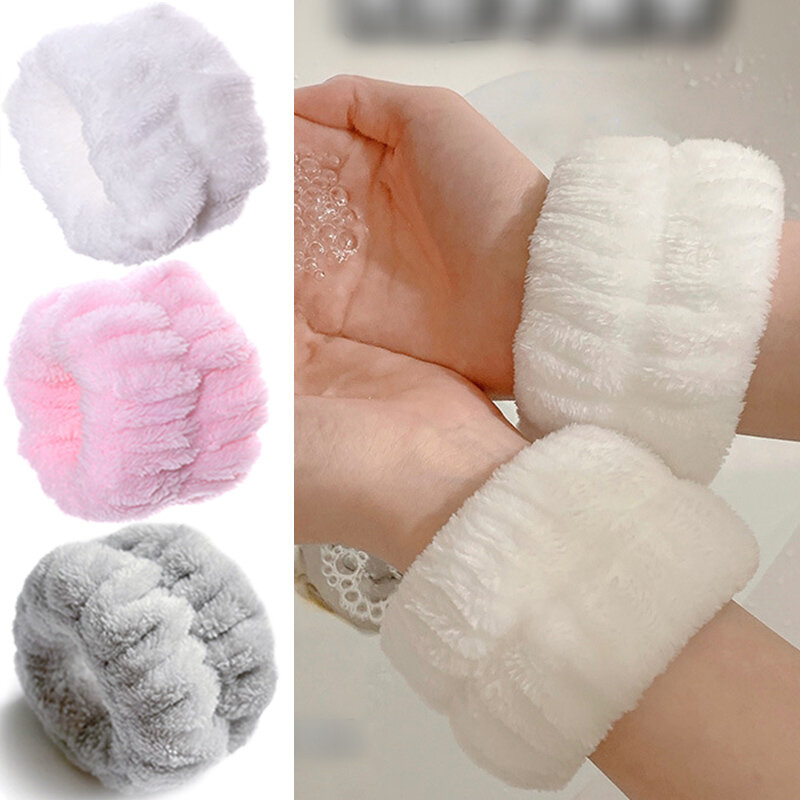 1pair Wristband for Washing Soft Flannel Wrist Strap Reusable Face Makeup Towel Wrist Velvet Towel  Girls Elastic Face Wash
