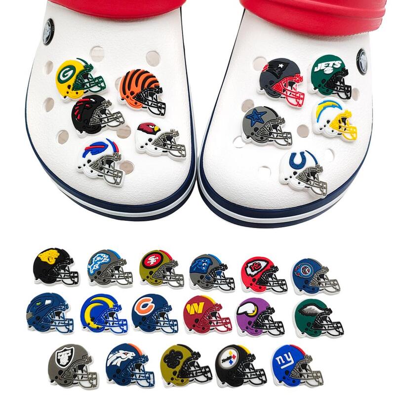 Hot 27 buah/set helm sepak bola sepatu Croc Charms pola Rugby taman PVC aksesori sepatu gesper dekorasi gelang Jibz