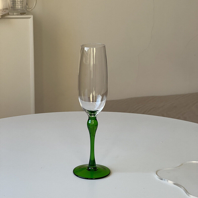 Mittelalter liches französisches Champagner glas-das perfekte Sekt glas für ein zeitloses Erlebnis