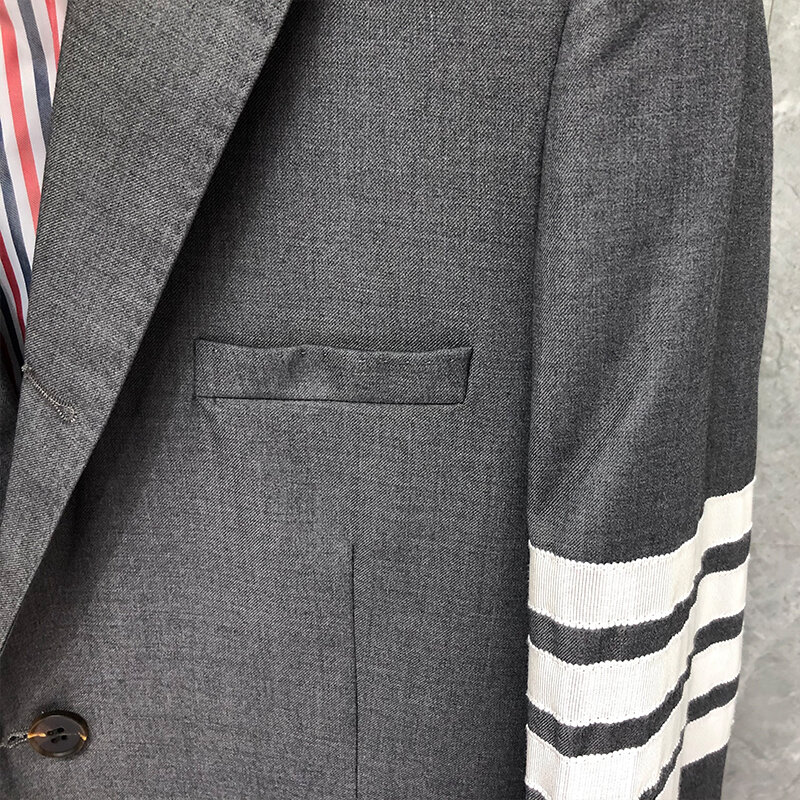 Tbトム男性のスーツのジャケットの春autunmファッションブランドブレザークラシック白4バーデザインコートカスタム卸売tbフォーマルスーツ